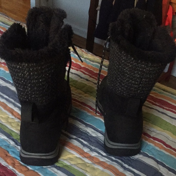 Moving - Picture 3 of 5